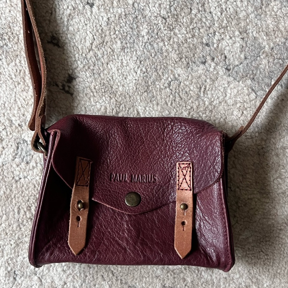 Paul Marius Lemini Indespensable maroon bag